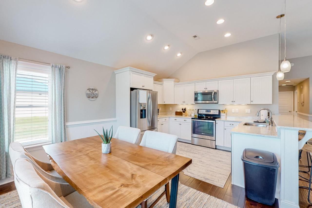 Coastal Serenity - Unit A - Top Floor Kill Devil Hills Bagian luar foto