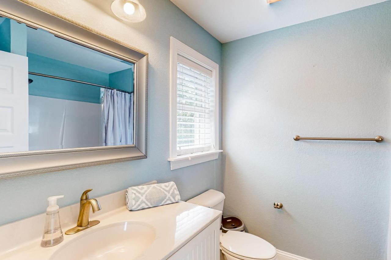Coastal Serenity - Unit A - Top Floor Kill Devil Hills Bagian luar foto